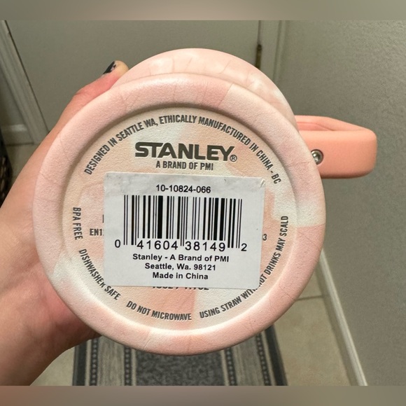 Stanley 40oz The FlowState Quencher H2.0 Tumbler : Peach Tie Dye - Picture 7 of 7